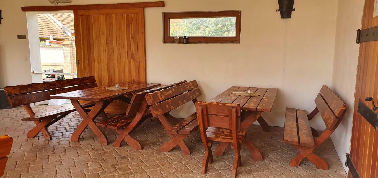 Penzion Dolní Dunajovice エクステリア 写真
