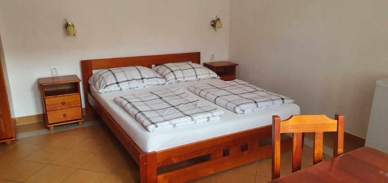 Penzion Dolní Dunajovice エクステリア 写真